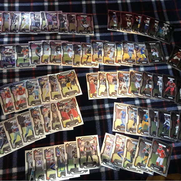 Assorted Sports Trading Cards Collection - Picture 13 of 16